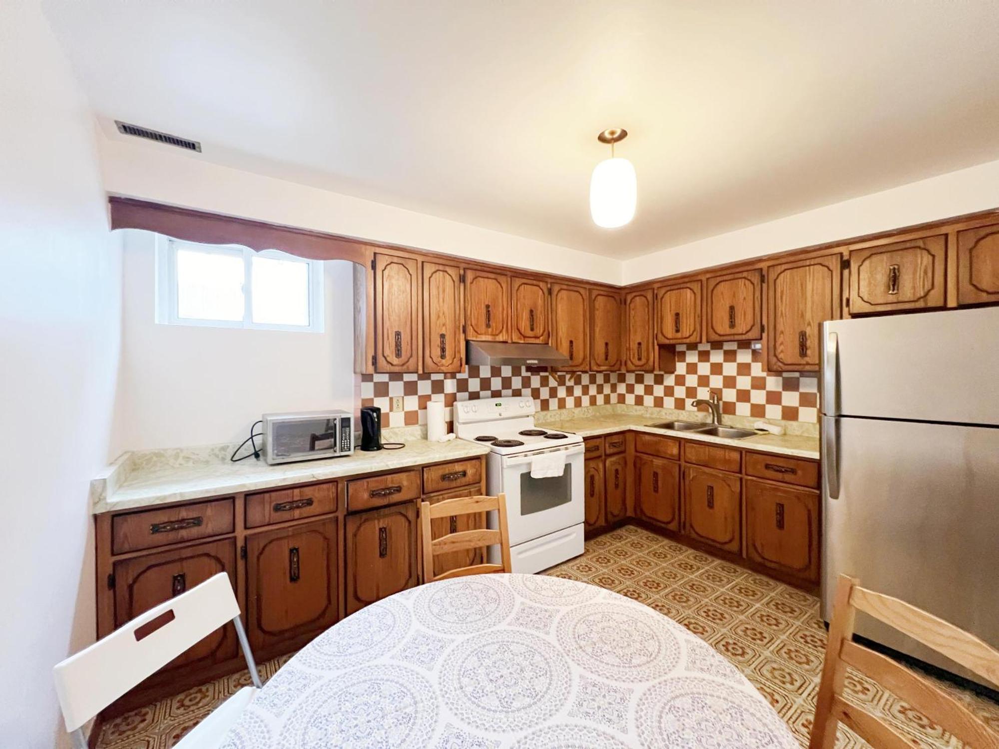 Vihome-34- Double Bed Near Finch And 404 Bsmt Privatunterkunft Toronto